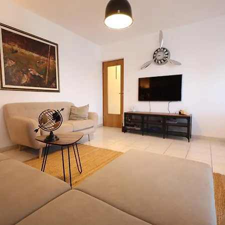 Apartment Sailors - 3 Min To Pula